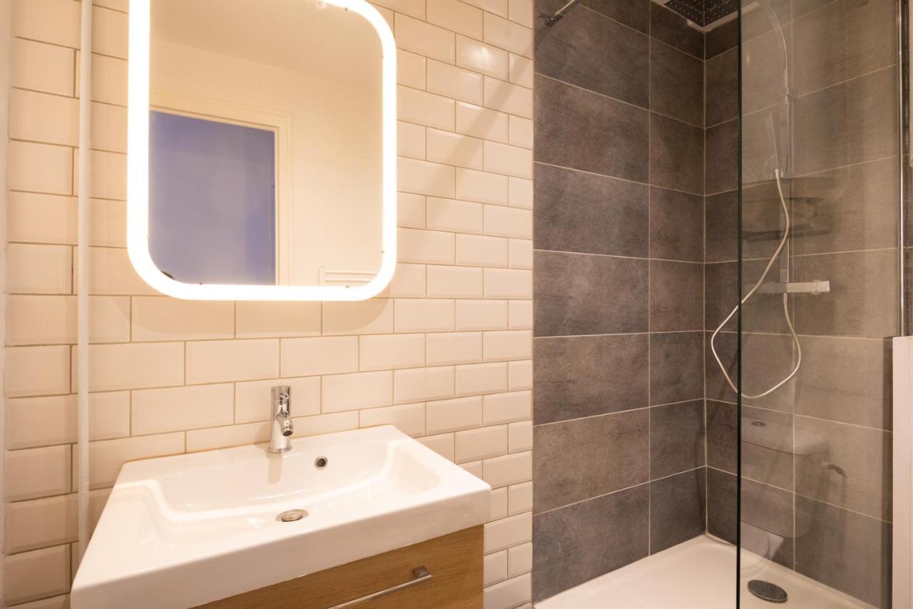 Appartement Terrasse - Telecabine 2Min - Thermes 4Min - Tout Equipe كوتيريه المظهر الخارجي الصورة